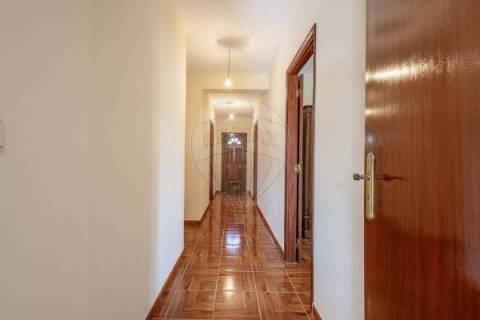 Moradia T3 para venda