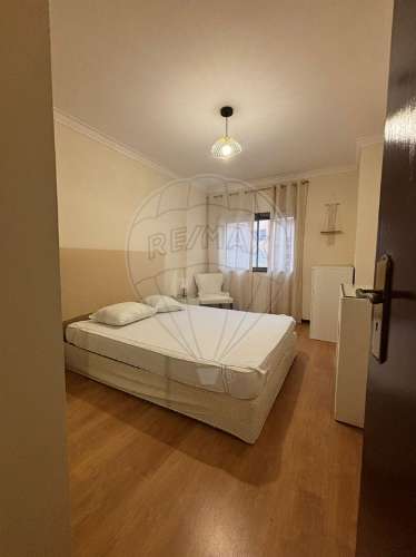 Apartamento T1 para arrendamento