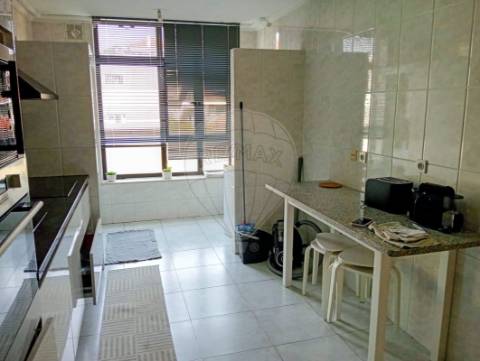 Apartamento T1 para arrendamento