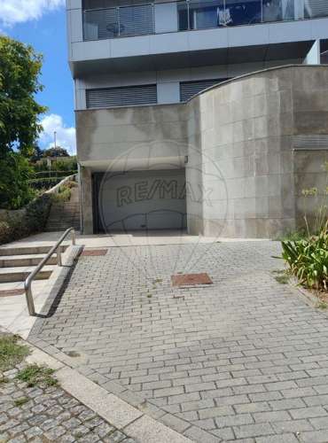 Garagem  para arrendamento