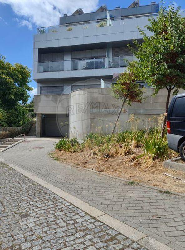 Garagem  para arrendamento