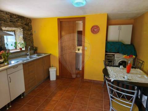 Moradia T2 para venda