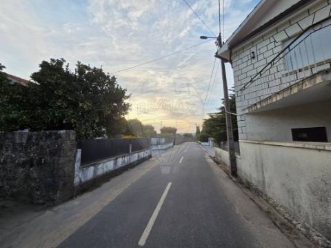 Moradia T2 para arrendamento