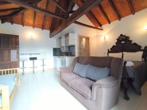 Moradia T6 para venda