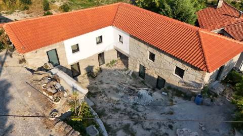 Moradia T6 para venda