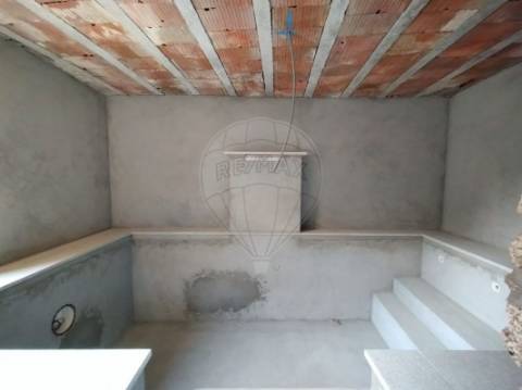 Moradia T6 para venda