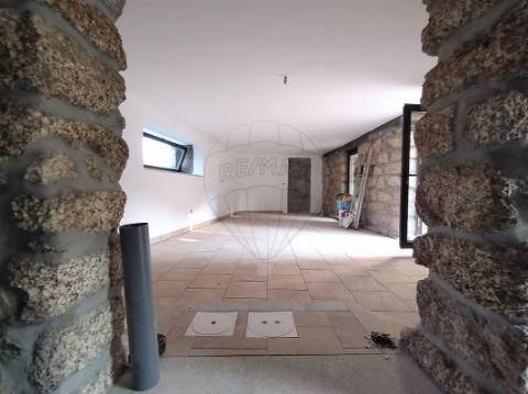 Moradia T6 para venda