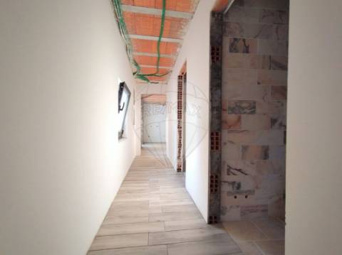 Moradia T6 para venda