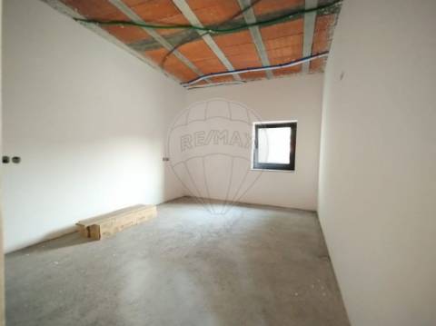 Moradia T6 para venda