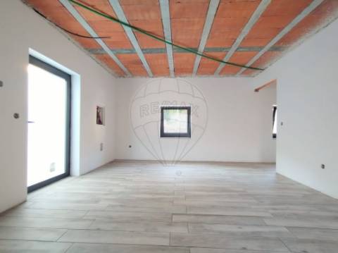 Moradia T6 para venda