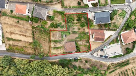 Moradia T4 para venda