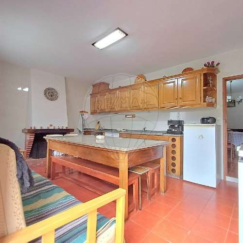 Moradia T4 para venda