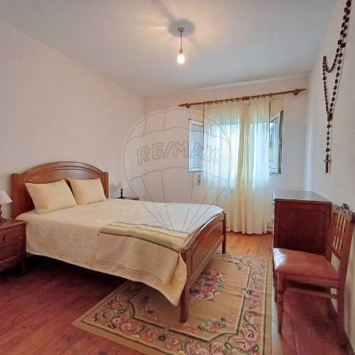 Moradia T4 para venda