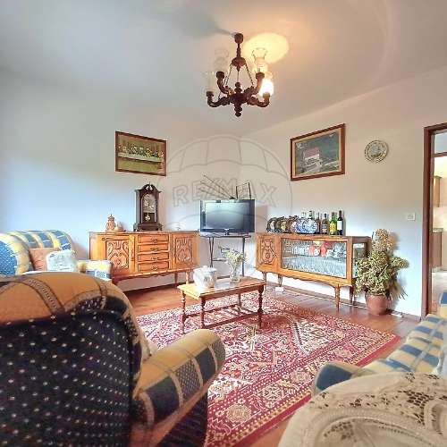 Moradia T4 para venda