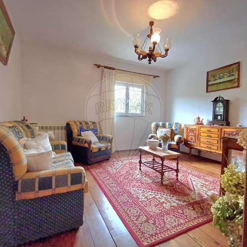 Moradia T4 para venda