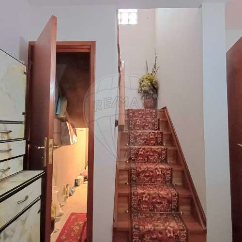 Moradia T4 para venda