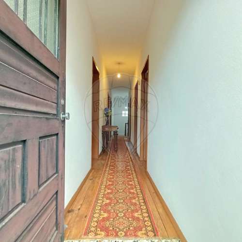 Moradia T4 para venda