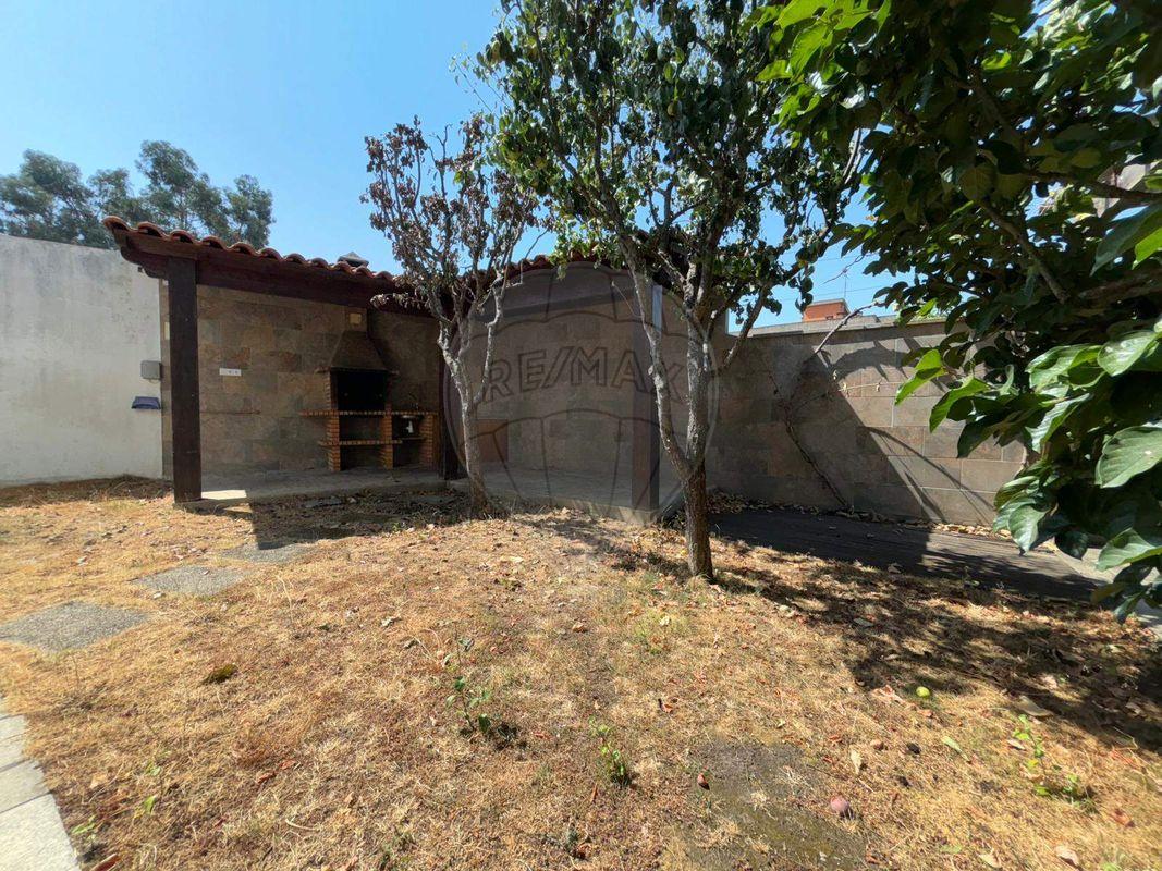 Moradia T3 para arrendamento