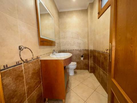 Moradia T3 para arrendamento