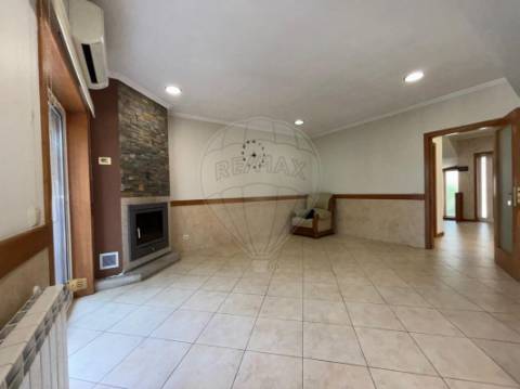 Moradia T3 para arrendamento