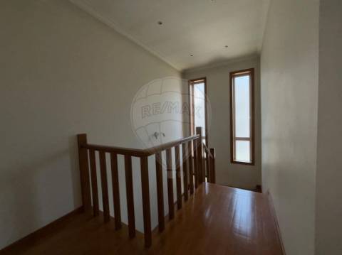 Moradia T3 para arrendamento