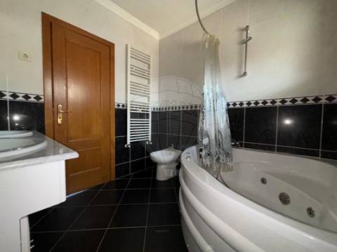 Moradia T3 para arrendamento