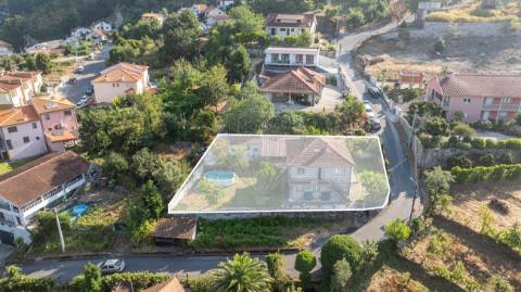 Moradia T4 para venda