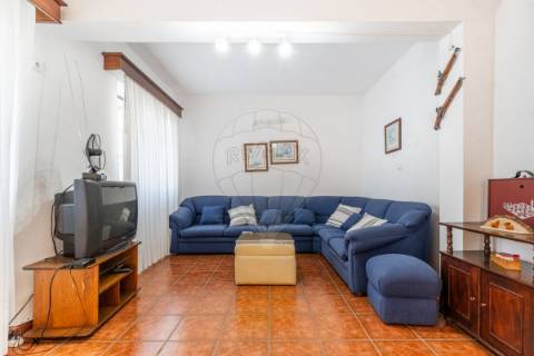 Moradia T4 para venda