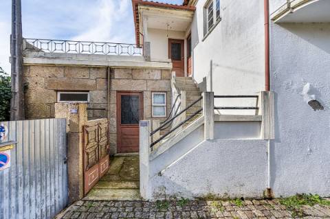 Moradia T4 para venda