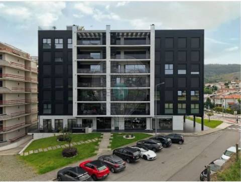 Apartamento T4 para venda