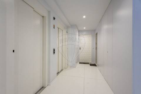 Apartamento T4 para venda