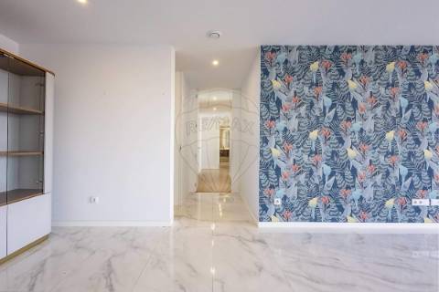 Apartamento T4 para venda