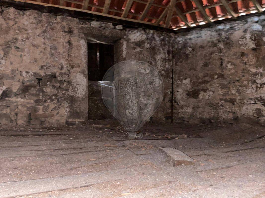 Moradia T2 para venda