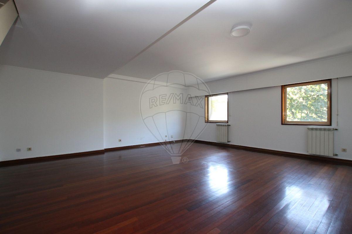 Apartamento T3 para arrendamento