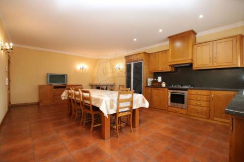 Moradia T4 para venda