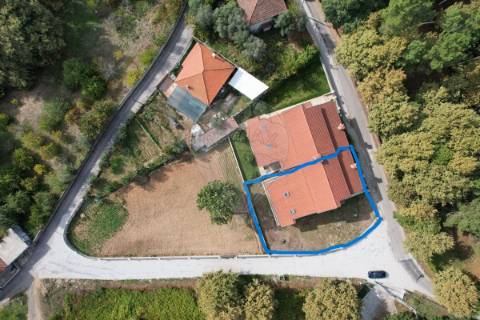 Moradia T4 para venda