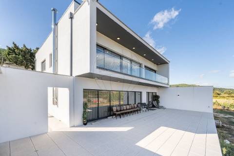 Moradia T4 para venda