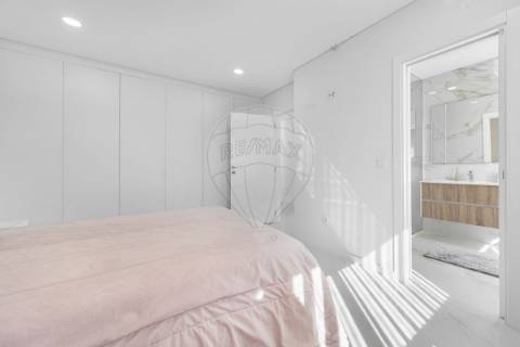 Moradia T4 para venda