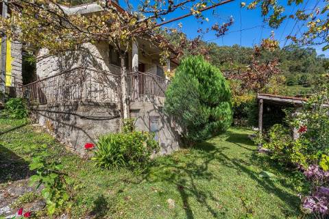 Moradia T4 para venda