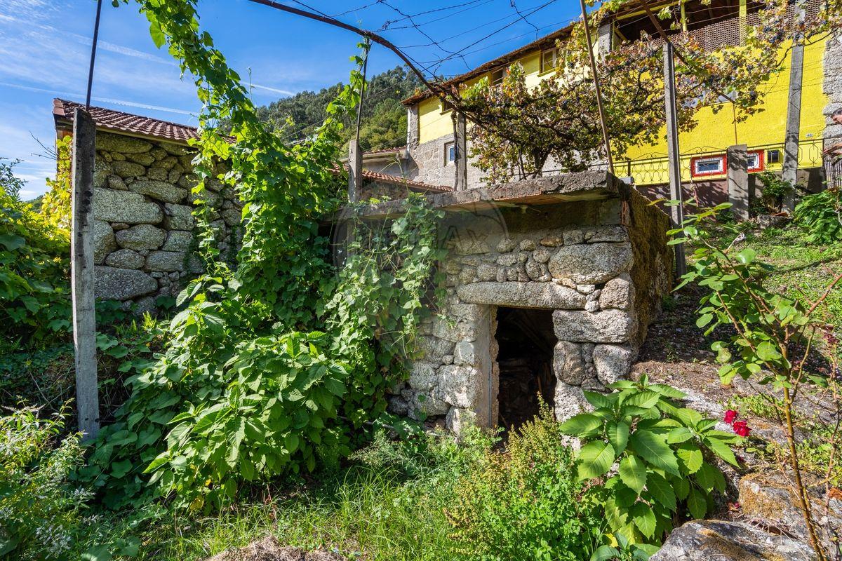 Moradia T4 para venda