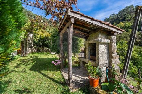 Moradia T4 para venda