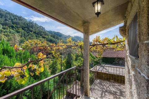 Moradia T4 para venda