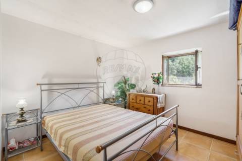 Moradia T4 para venda