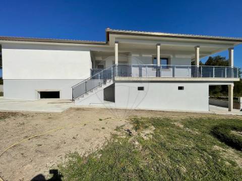 Moradia T3 para venda