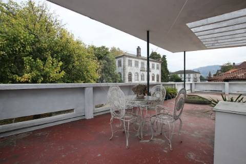 Moradia T5 para venda