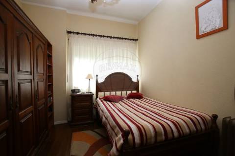 Moradia T5 para venda