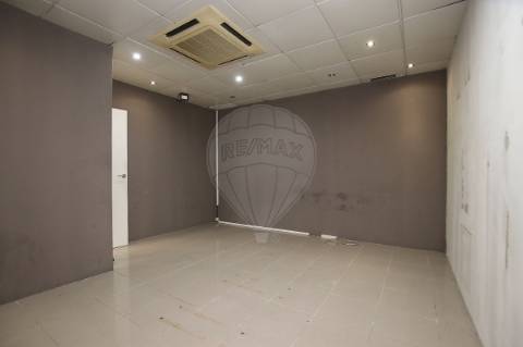 Loja  para arrendamento