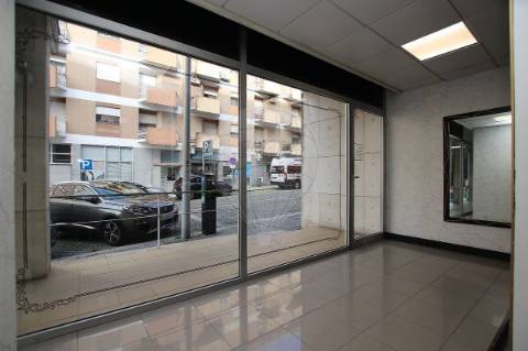 Loja  para arrendamento