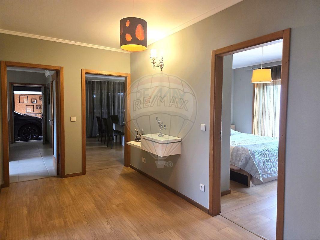 Moradia T4 para venda