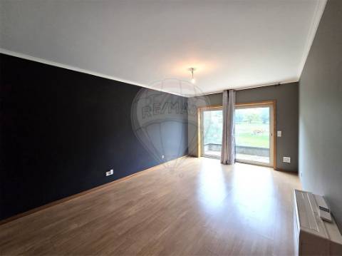 Moradia T4 para venda